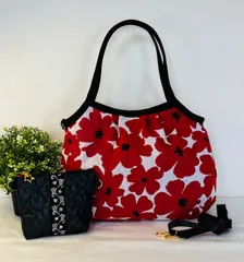 【裁縫ストア・ボヌール】大人かわいい　北欧風　大花柄　ゴブラン アネモネガーデン レッド　インド刺繍リボン　大きめ　トートバッグ　グラニーバッグ　ポーチ　ショルダーバッグ　サコッシュ　ショルダーストラップ付き  ハンドメイド/ №500-807