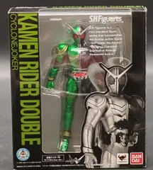 バンダイ S.H.Figuarts 仮面ライダーW 仮面ライダーWサイクロンジョーカー