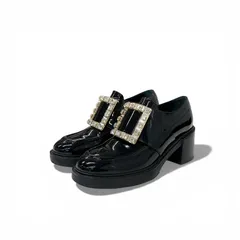 ロジェヴィヴィエ Roger Vivier ヴィヴレンジャー ローファー 革靴 靴 シューズ パテント ブラック 黒 ゴールド ストラスバックル ビジュー ヒールローファーのサムネイル