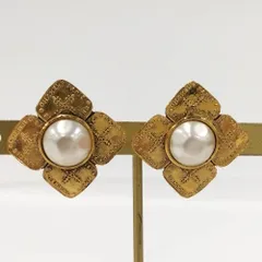 CHANEL アクセサリー イヤリング スクエア パール ゴールドカラー
