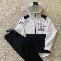 UNDER ARMOURのUAハイブリッド ニットジャケット上下 新庄監督モデル