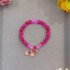 ハンドメイド／ピンクビーズブレスレット   ハートチャーム＆アクセントビーズ入り