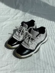 ナイキ ジョーダン 11 レトロ ロー コンコルド gs 235