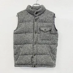 古着 used　BILLABONG　ビラボン　フルジップベスト　中綿入り　灰色　グレー　Mサイズ