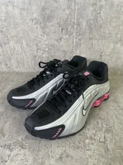 【中古】NIKE ﾅｲｷ WMNS SHOX R4 ｳｨﾒﾝｽﾞ ｼｮｯｸｽ ｼﾙﾊﾞｰ ﾋﾟﾝｸ 26CM 33960567
