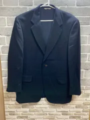 A【A37-01】◇   GIVENCHY   46Bサイズ　ビジネススーツ　黒色　ストライプ柄のサムネイル
