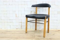 希少】Cassina カッシーナLeonardo chairレオナルドチェア - メルカリ