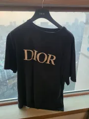 ディオール ブラック 半袖 Tシャツ ロゴ 刺繍