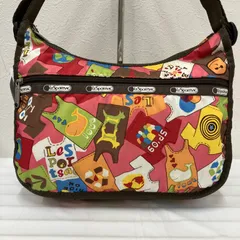 854　 LeSportsac　レスポートサック クラシックホーボー ショルダーバッグ　総柄　マルチカラー　暖色系　Tシャツ柄　ポケット多数　カジュアル　レディース　ナイロン　軽量