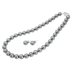 【新品】 [咲屋] パール ネックレス 10mm42cm ジュエリーケース付き 冠婚葬祭 真珠 黒真珠 グレー 貝パール イヤリング ピアス アクセサリー セット 国産 (ブラック/ピアス) 1