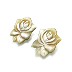 【新品】 水牛 黒水牛 薔薇 イヤリング 約縦32×横25ミリ ハンドメイド ばら 痛くない 落ちにくい シリコンカバー 付き ネジバネ金具 0