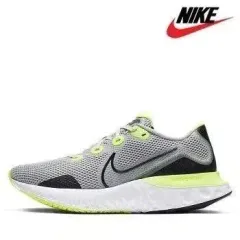 ナイキ ランニングシューズ