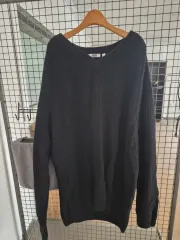 XL) UNIQLO U オーバーサイズ Vネック ニット 出品