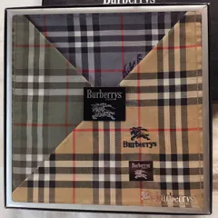 ハンカチバーバリー　王道のデザイン　BURBERY３枚セット  未使用品　訳ありキャメル　３枚ともブランドロゴ＆ホースマーク刺繍    新品シール付き　箱無しネコポス