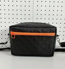 (1209)ハンドメイド＊ボックスショルダーM フェイクレザー黒八角形柄