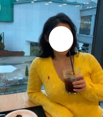 ポロ ケーブルニット Vネック 鮮やかなイエロー 紫色 パープル ポニー Mサイズ