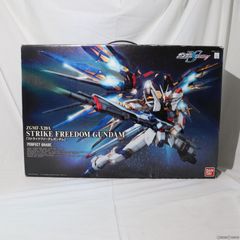 PG 1/60 ZGMF-X20A 스트라이크 프리덤 건담 기동전사 건담 SEED DESTINY(시드 데스티니) 프라모델(0165506) 반다이