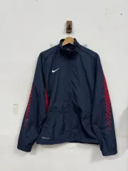 (95)ナイキ STORM-FIT スウッシュ ウィンドブレーカー