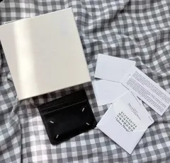 メゾンマルジェラ カードウォレット