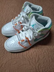 230 NIKE エア ジョーダン1 ミッド SE スニーカー 2014