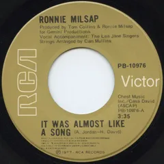 7” Ronnie Milsap It Was Almost Like A Song PB10976 RCA Victor /00080