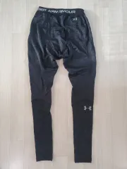 UNDER ARMOUR ベース 4 0 レギンス