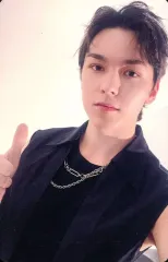 【中古】コレクションカード(男性) SEVENTEEN/バーノン(VERNON)/CD「SPILL THE FEELS」yizhiyu 第2回オンラインファンサイン会特典フォトカード