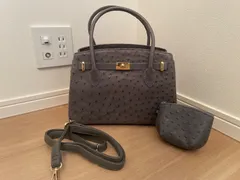 GENUNE OSTRICH LEATHER 日本製グレーオーストリッチレディースバッグ　ショルダーポーチ付き　ゴールド金具　高級かばん