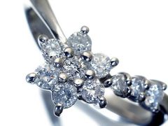 天然ダイヤ1.00ct フラワーモチーフリング Pt900 5.4g 11.5号 - メルカリ