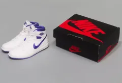 【中古】トレーディングフィギュア METALLIC PURPLE(White/Met Purple) 「NIKE Air Jordan 1 High 85 MINIATURE COLLECTION」のサムネイル