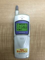 動作品】docomo D502i 本体＋卓上ホルダ＋ACアダプタ付 レア - メルカリ
