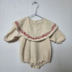 フラワー刺繍 赤ちゃん ボディスーツ 1