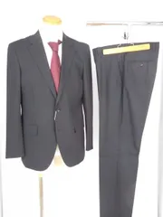 定価7.92万 新品 特価セール SALE  英国ブランド トレーニョTollegno 高級ブランド 黒 ブラック ウール 毛 シングル スーツ AB6 L  百貨店 高級生地 春 秋 夏 冬 オールシーズン サイドベント セットアップ ストライプ 473