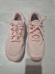 ナイキピンクスニーカー (260)