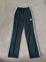 アディダス ファイヤーバード ウィメンズ トラックパンツ (ブラック/S)