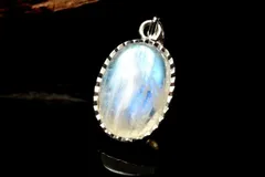 【１点物】AAAシラー光彩☆シルバー925 ブルームーンストーン　13x9mm　オーバル ペンダントトップ パワーストーン 天然石 _PD849