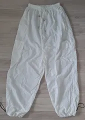 白カーゴパンツ/シャーリングパンツ/ジョガーパンツ/カーゴパンツ/ゴムパンツ（新商品）