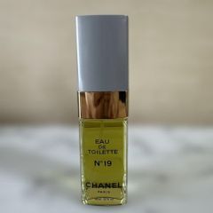 CHANEL シャネル No19 オードトワレ100ml - メルカリ