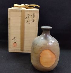 希少作☆伊勢崎満【師：伊勢崎陽山】☆備前（窯変）徳利☆共箱 - メルカリ