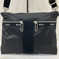 1321　LeSportsac　レスポートサック　 ショルダーバッグ　斜めがけ　紐調節可能　 エッセンシャル　ブラック系　黒　 POUCH CROSSBODY　ナイロン　軽量　 レディース