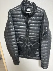 C.P. COMPANY シーピーカンパニー 軽量ダウン