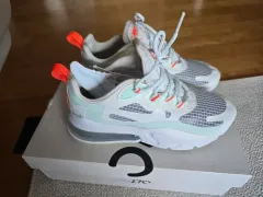 ナイキ エアマックス270 リアクト スペシャル エディション 240mm