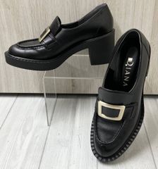 DIANA】極美品 バックル ローファー ブラック ヒールアップ - メルカリ