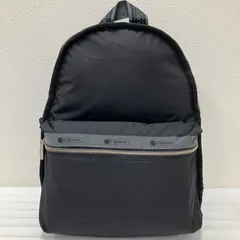 1086　LeSportsac　レスポートサック　 リュック　バックパック　ブラック系　 黒　ナイロン　軽量　ロゴショルダー　 レディース