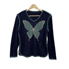 イタリヤ 長袖カットソー サイズ9 M レディース美品  - ネイビー×グリーン×マルチ Vネック/ラインストーン/刺繍/バタフライ(蝶)