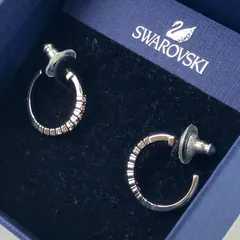 美品　箱付き　Swarovski　スワロフスキー　フープピアス　クリスタル　ピンク　シルバー　AC61