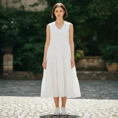 BANANA REPUBLIC ホワイトノースリーブワンピースS 大人可愛い上品