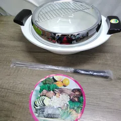 調理器具 ホーロー製 両手タイプ 天ぷら鍋 20cm 金箸付き 未使用品(長期間保管品) 箱入り U967のサムネイル