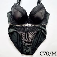 Item thumbnail for item 2ebd7e9c-4d4c-4b6b-a6e3-5ffe77f2383b