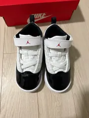 新品) NIKE ジョーダン スニーカー 150